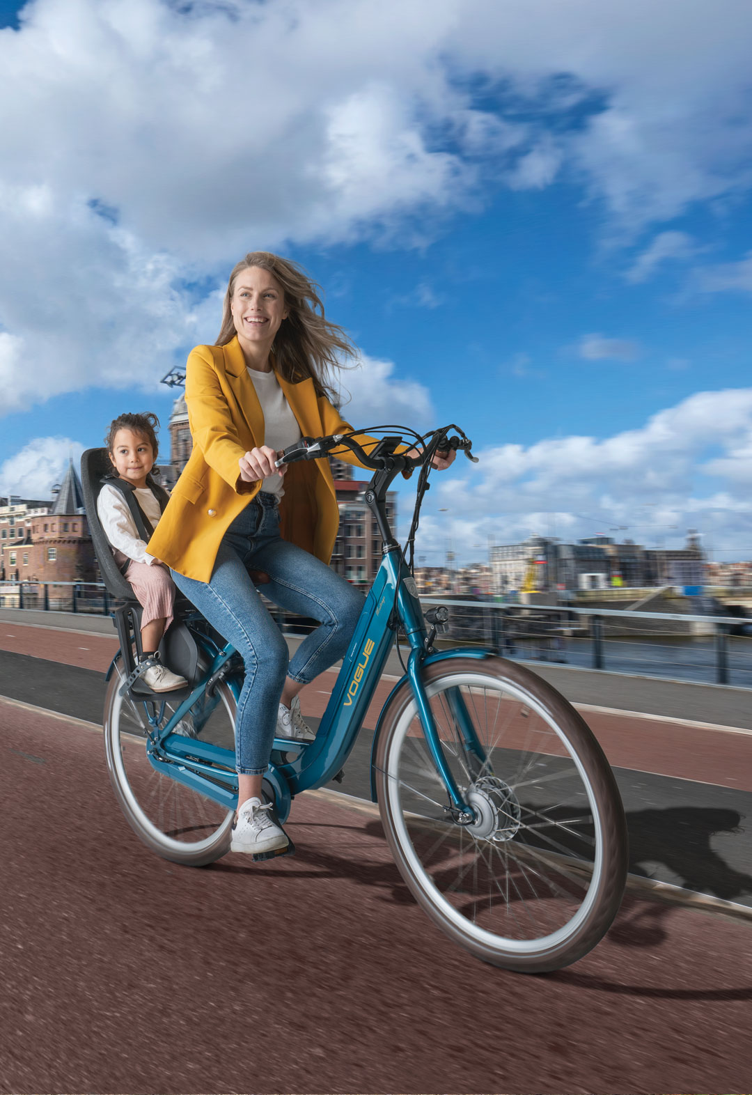 Esmee-Amsterdam-bridge-mobile
